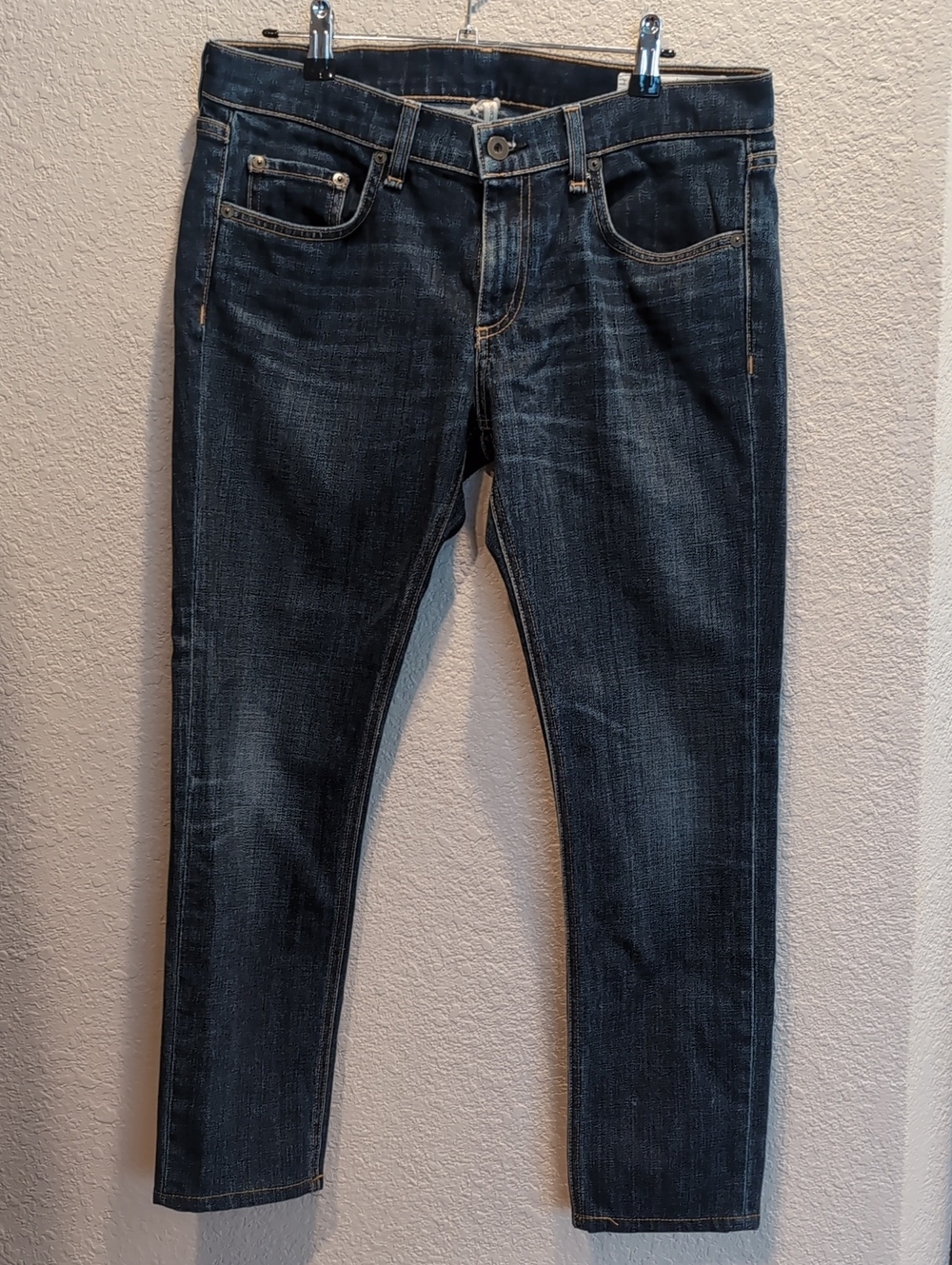 Rag & Bone Hemmed 28x25.5 Short Boyfriend jeans